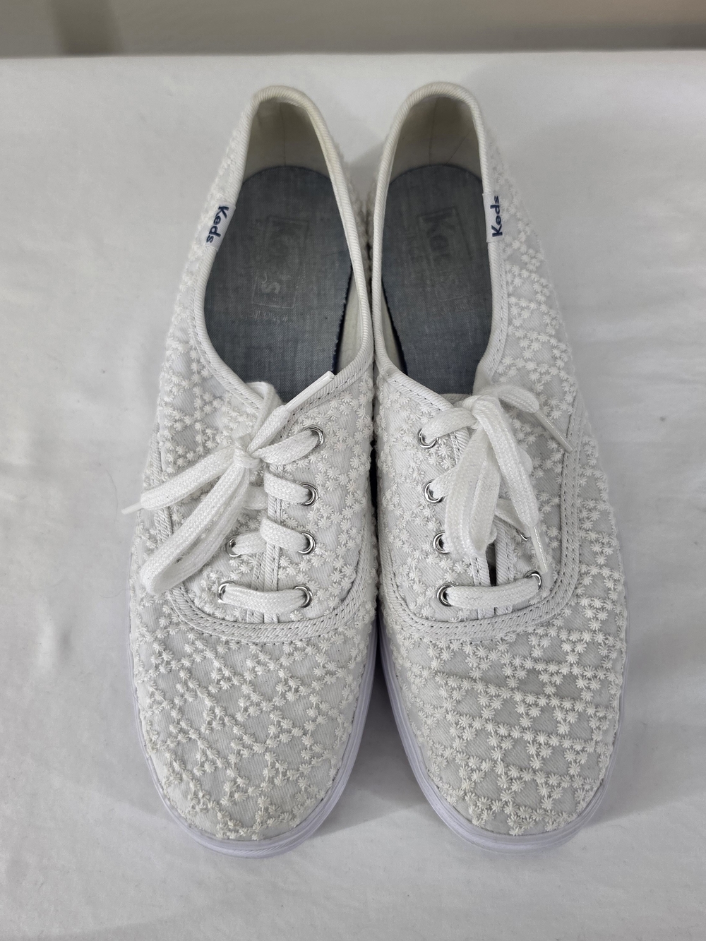 KEDS CHAMPION WHITE EMBROIDERED CANVAS SNEAKERS US 8 EU 39 LACE-UP